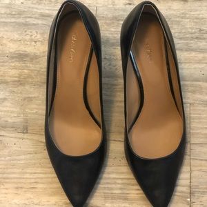 Calvin Klein Pointy black leather Pumps